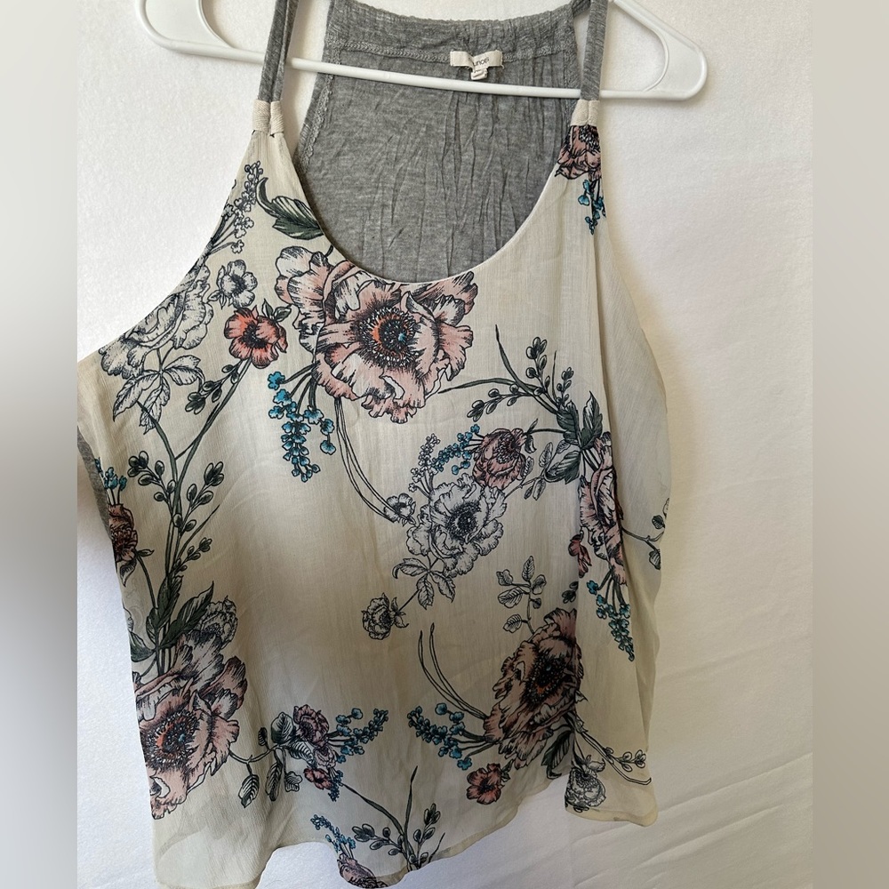 Maurice’s tank top